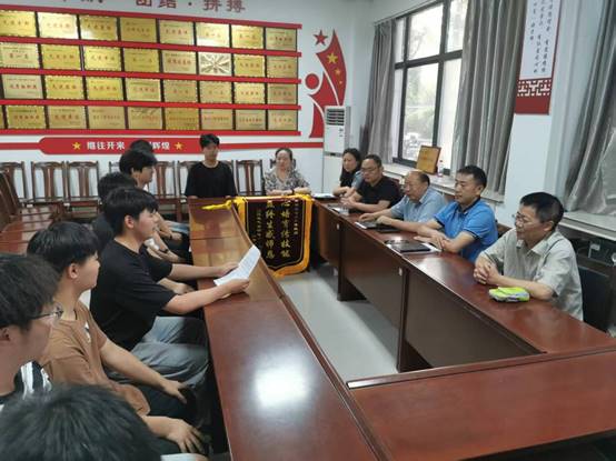 5df005f08696c94ff978b70fae19917